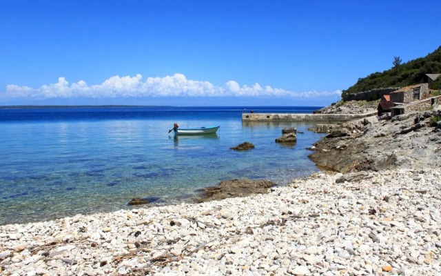 Apartments and rooms with parking space Cunski, Losinj - 2498