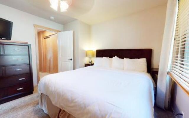 Snowcreek 247 Townhouse