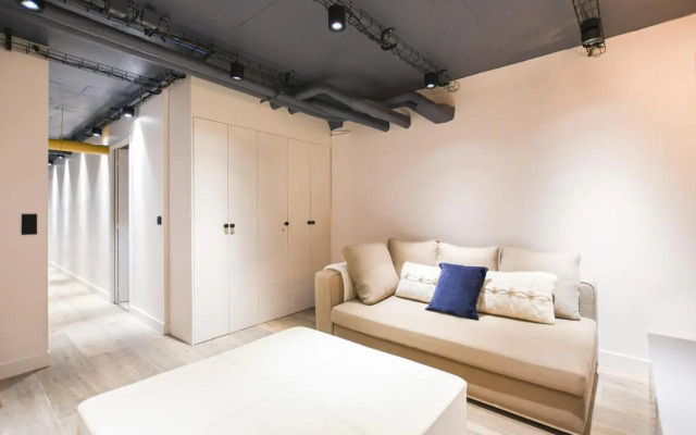 Modern Family Apartment Next To The Eiffel Tower