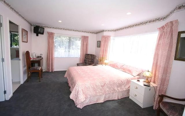 On the Beach Bed & Breakfast