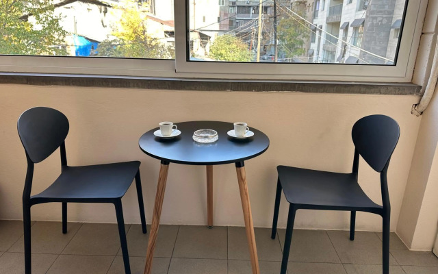 Comfortable apartment in center