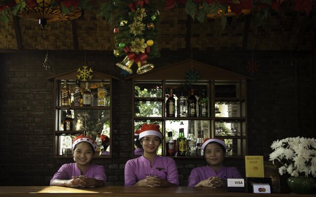 Raza Gyo Hotel