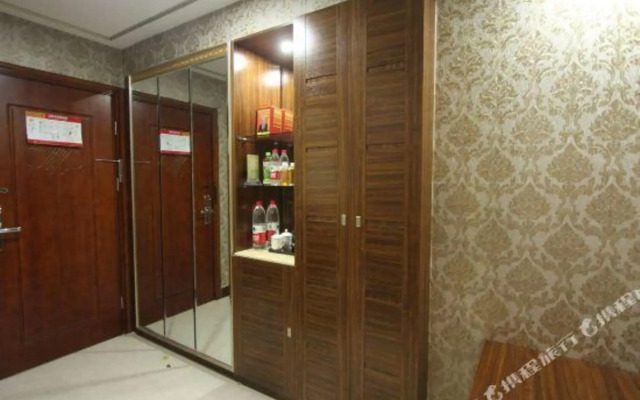 Yuanquan Business Hotel (Foshan Railway Station)