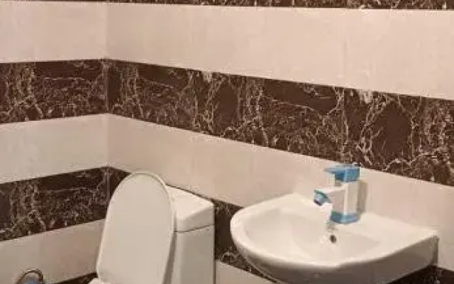 POP 89621 Hotel Yuvraj Place