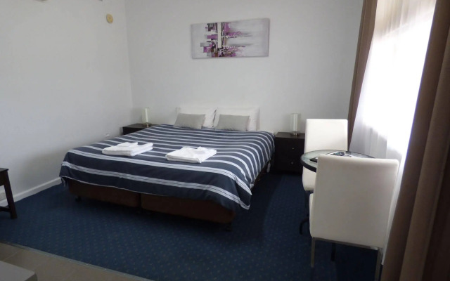 Calder Family Motel