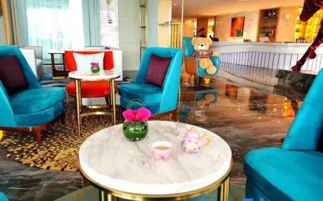 Jinju Hotel (Chengdu Financial City Yintai Center in99)