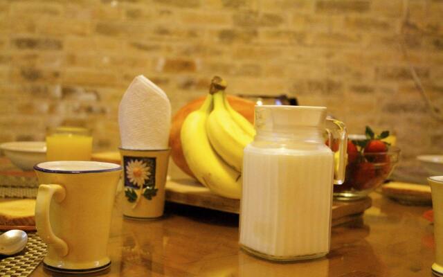 Residencia Los Angeles Bed & Breakfast
