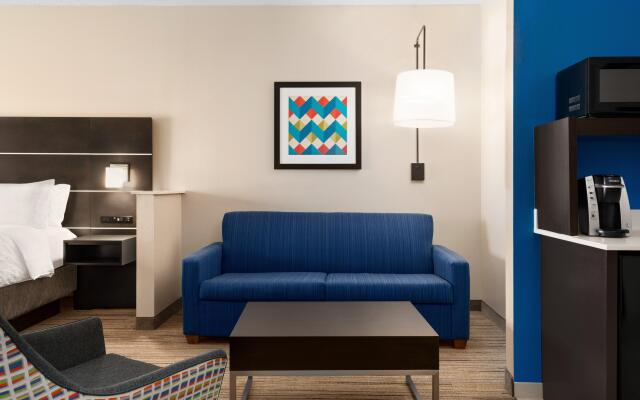 Holiday Inn Express & Suites McAlester by IHG