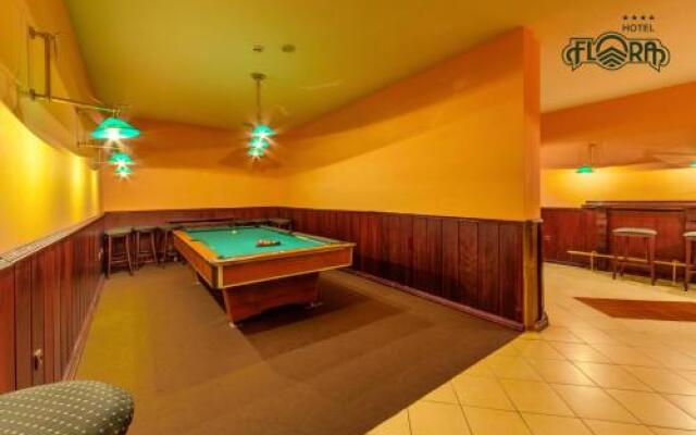 Flora hotel apartments