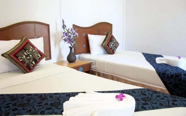 Lanta Il Mare Beach Resort