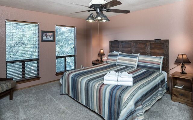 2 Sisters Mountain Home