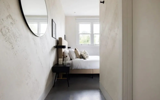 The Camden Arms - Bright and Charming 2bdr Flat