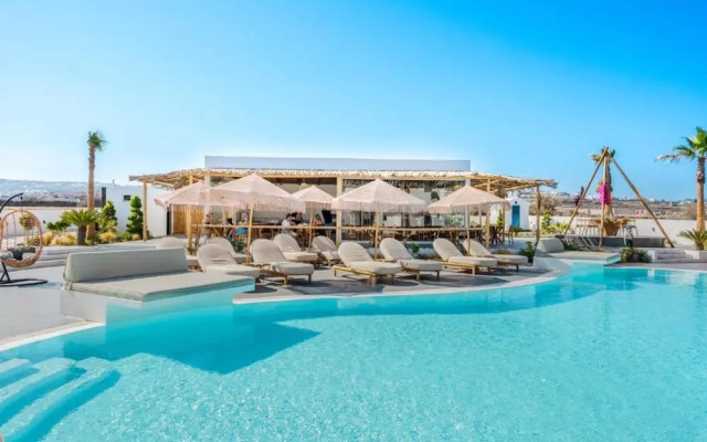 Amethyst Luxury Suites - Oia Junior Suite