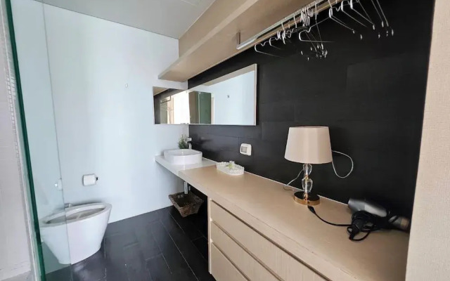 Residence Veranda By Thita
