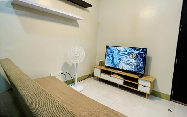 Relaxing 2-bed Apartment in Mandaluyong