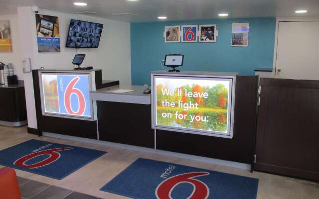Motel 6 Chattanooga, TN - Airport
