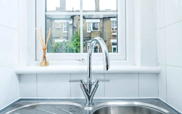 Lovely 2BR Garden Flat in Battersea