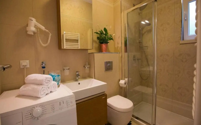 4B Apartments