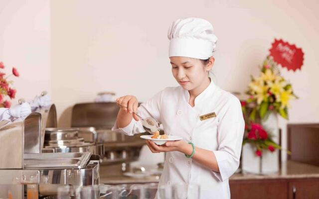 TTC Hotel Deluxe Tan Binh