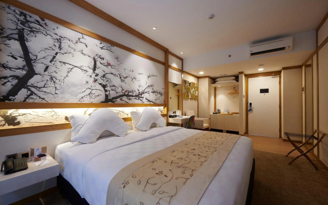 Verse Luxe Hotel Wahid Hasyim