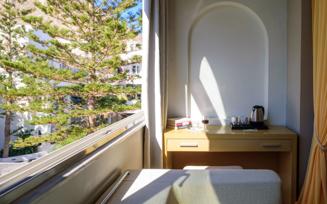 Afroditi Venus Beach Hotel & Spa