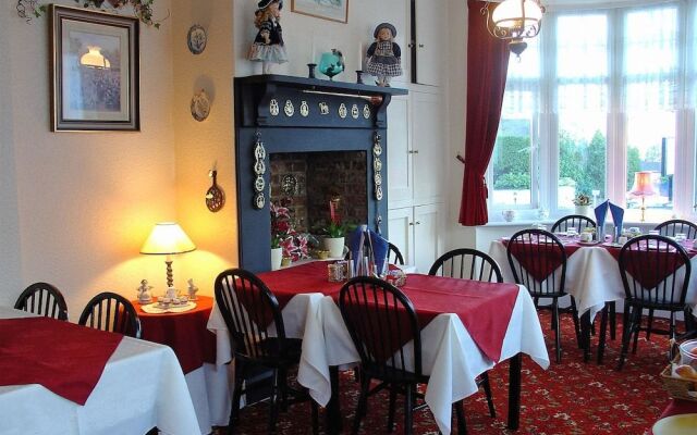 Newton House B&B - Torquay