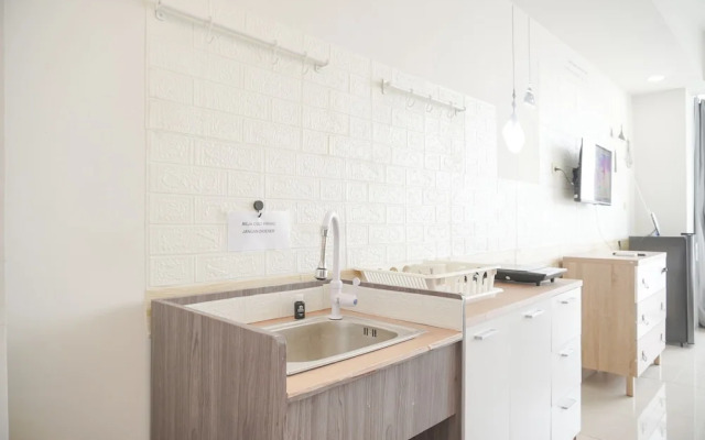 Comfortable Studio At Harco Mangga Besar Apartment
