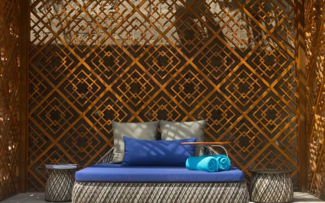 Отель Indigo Bali Seminyak Beach