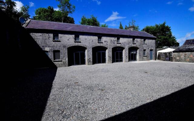Belleek Castle