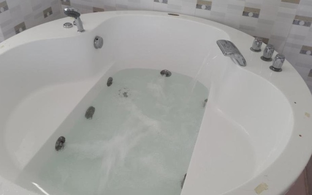 The World Hotel – Bathroom – My Tho