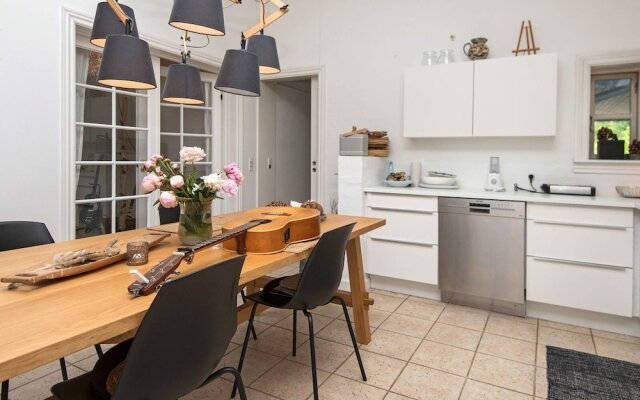 6 Person Holiday Home in Ebeltoft