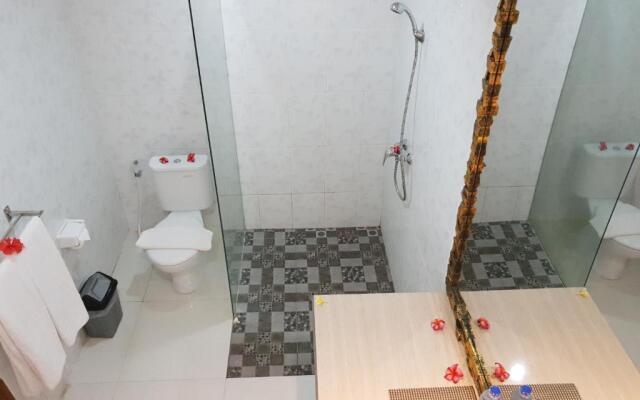 Palm Bamboo Hotel