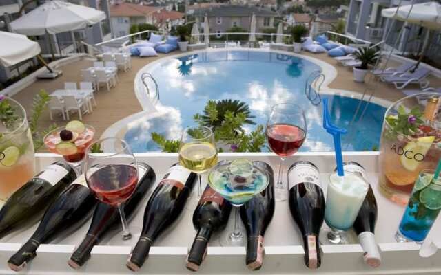 Kondo Suites & Residence
