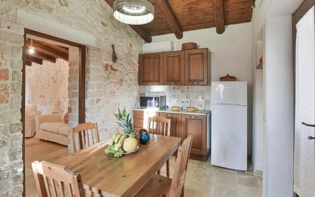 TRULLI ITALIA 6&2, Emma Villas