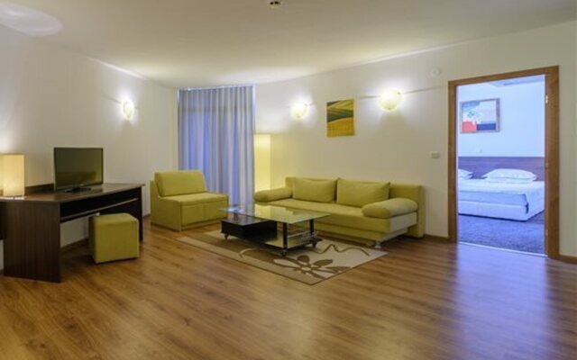 Madara Park Hotel
