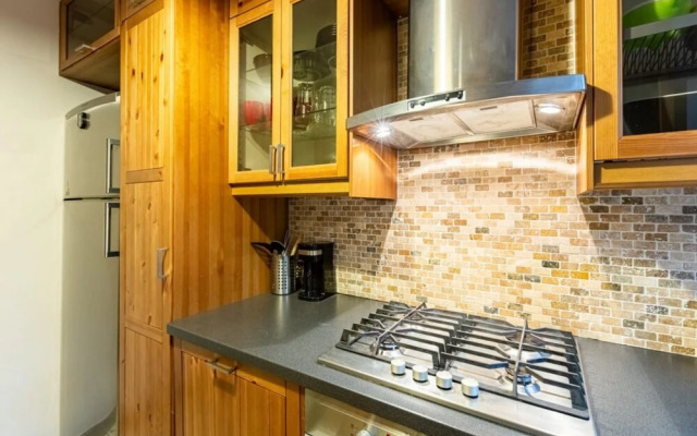 Cozy Flat With Dreamy Bosphorus View in Beyoglu