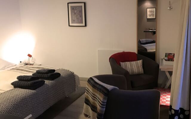 Chambre and Studio 29