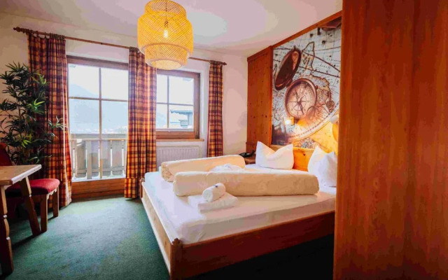 Hotel in the HEART