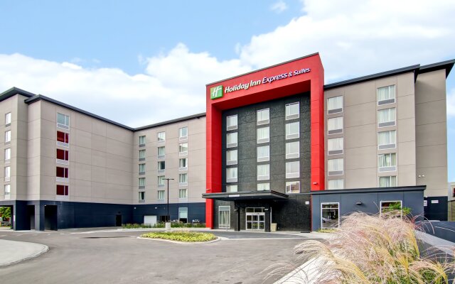 Holiday Inn Express & Suites Oshawa Downtown - Toronto Area, an IHG Hotel