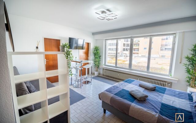 Charming Studio - City Center W Smart TV