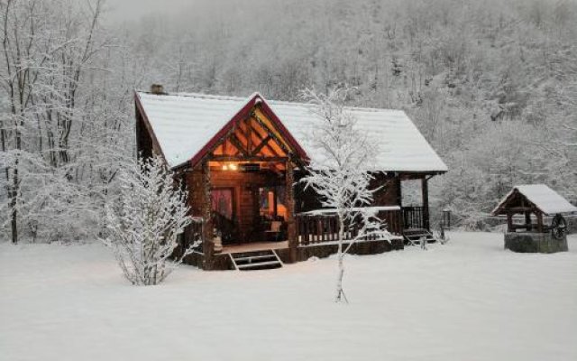 The Little Mountain Cabin
