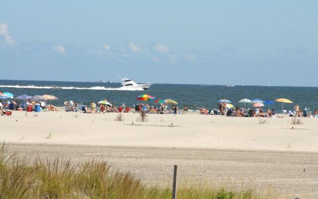 Bristol Plaza Resort Motel