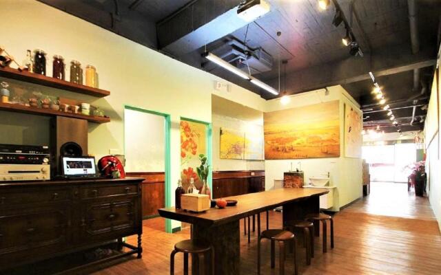 DongNing Atlas Hotel