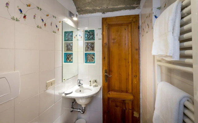 Pignone Apartment by Mmega