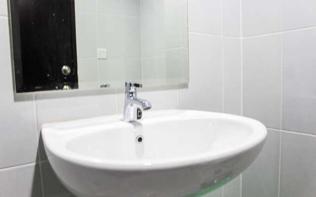 New And Luxury Studio At Casa De Parco Apartment