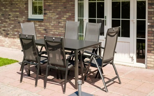 Holiday Home for six Guests