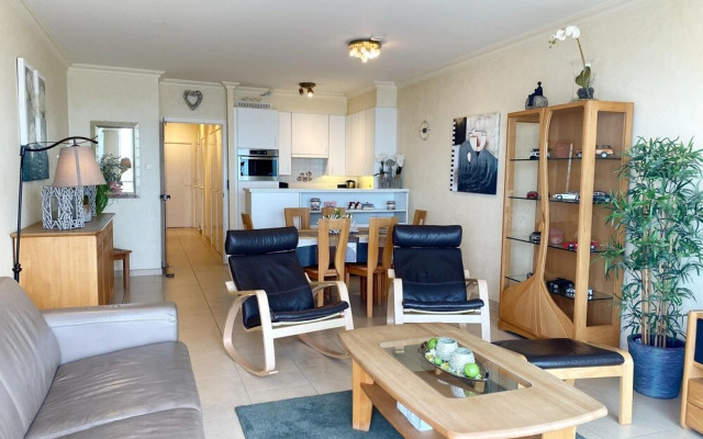 Apartment in Nieuwpoort by the Beach