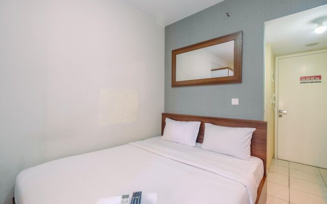 Elegant and Nice Studio at Springlake Sumarecon Apartment