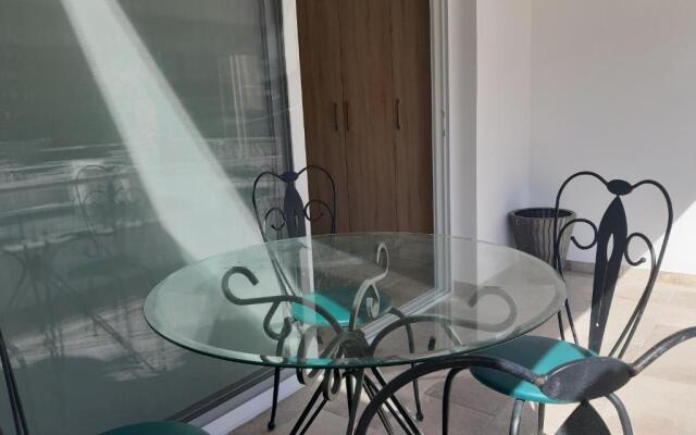 Sun sea B102 apartment by the beach
