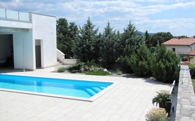 Villa Lavanda in Kriz Sezana With Private Swimpool